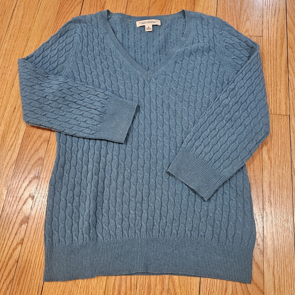 Vintage 90s/Y2K Banana Republic Teal Cable-Knit V-Neck Sweater